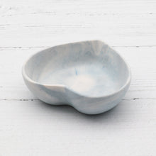 Load image into Gallery viewer, Handmade jesmonite small heart tray