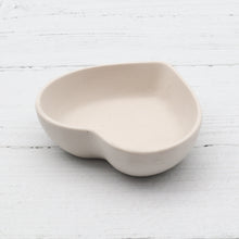 Load image into Gallery viewer, Handmade jesmonite small heart tray