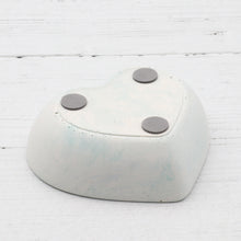 Load image into Gallery viewer, Handmade jesmonite small heart tray
