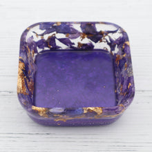 Load image into Gallery viewer, Purple floral with gold leaf flakes square resin trinket dish