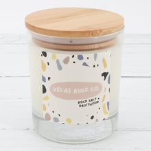 Load image into Gallery viewer, Rock salt and driftwood candle