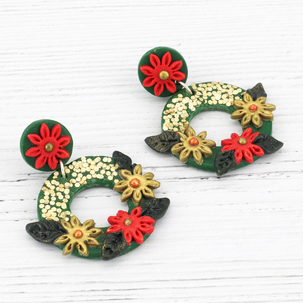 Round glitter wreath earrings