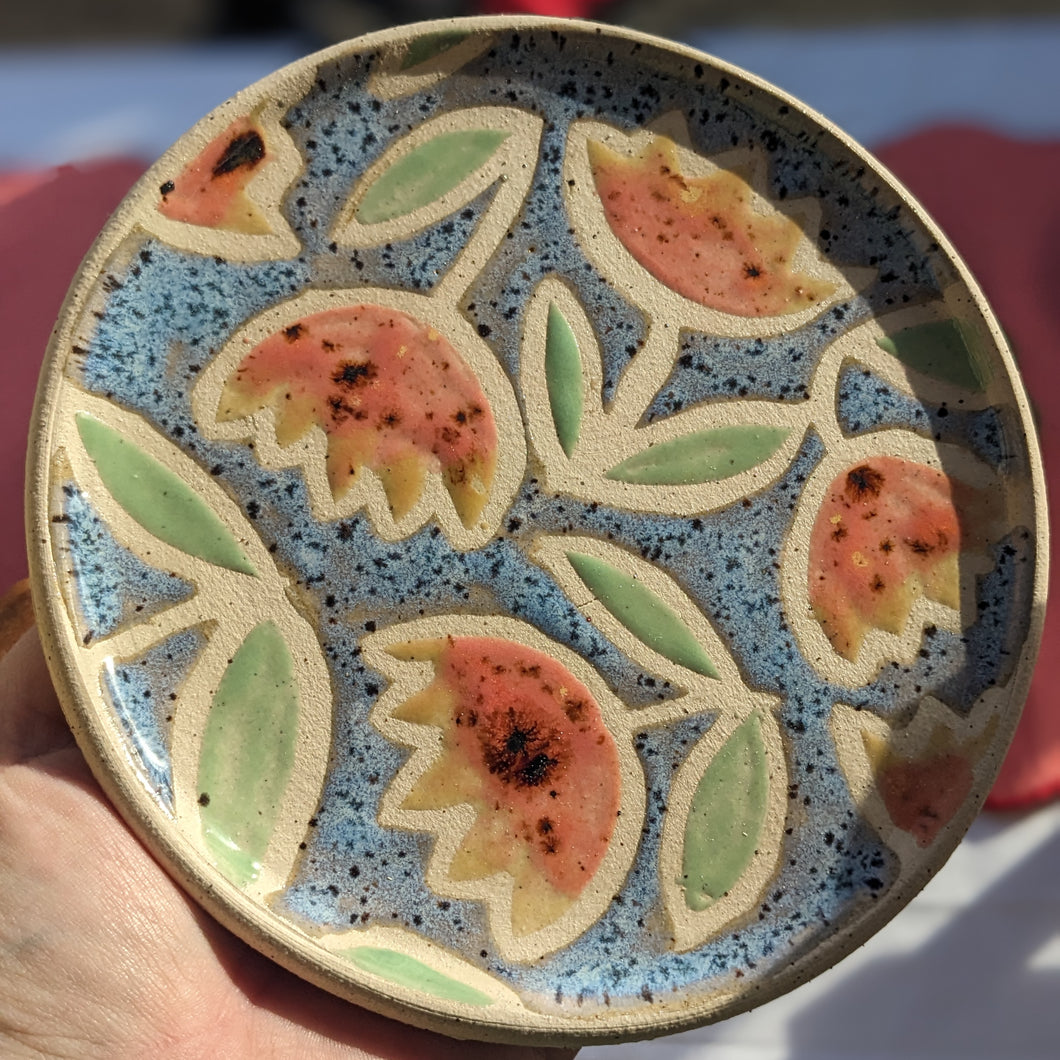 Make your own wax-resist glazed plate @ Coachworks Saturday 17th January 10 - 12.30pm