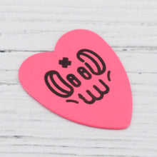 Load image into Gallery viewer, Heart shaped guitar pick