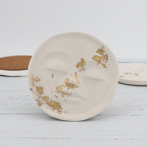 Handmade jesmonite medium face dish - white with gold leaf