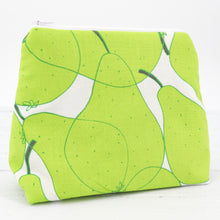 Load image into Gallery viewer, Pear wash bag