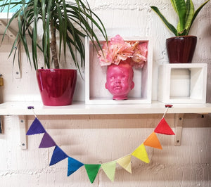 Mini magnetic rainbow bunting