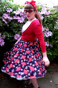 Headscarf in red and white polka dot cotton